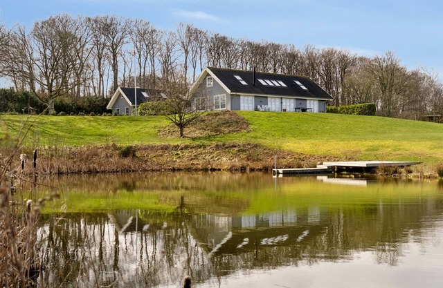 "Marrit" - 500m from the sea by Interhome