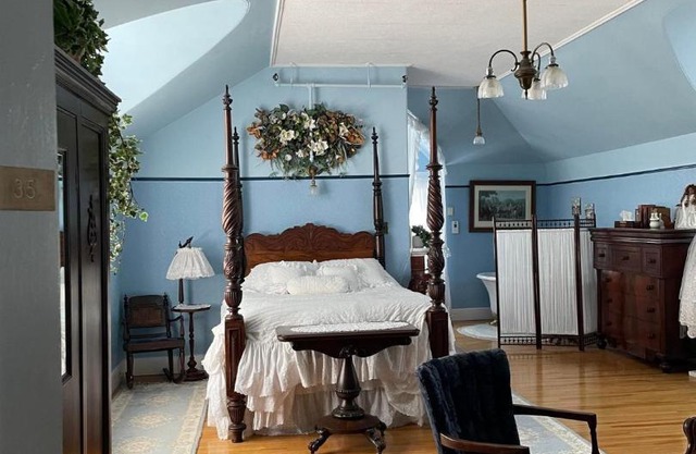 Marshlands Inn