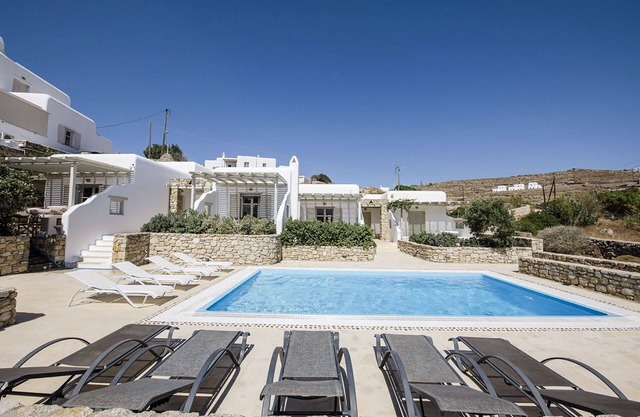 Marvi house with shared pool - My Rental Homes