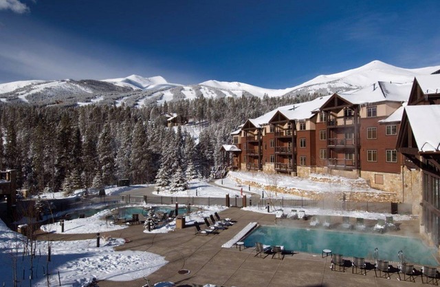 Master Suite: Grand Timber Lodge @ Breckenridge CO