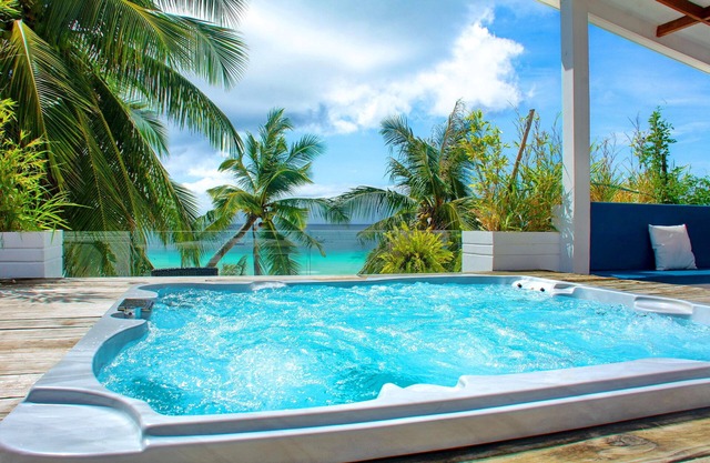 Mayumi Beach Villa