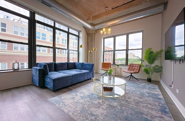 McCormick 3B/2Ba Corner Oasis for up to 10 guests