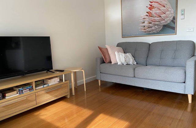 McCrae beach Villa on Wattle Place, a 5 mins walk to the beach