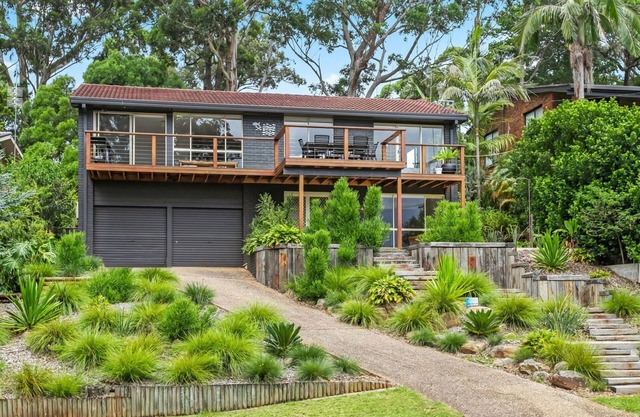 Mcgrath welcomes you to Treetop Escape in Mollymook