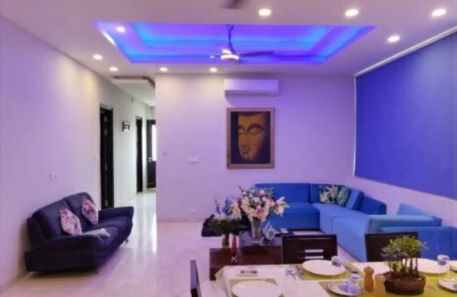 Meera Suites @ DLF 2 - Lux Suite 1