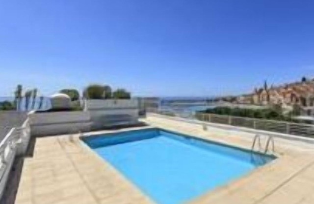 Menton Roca Mare 4 floor Parking Internet air conditioning, Garavan area