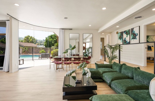 Merced | Modern pool, 13 mi to Disney, sleeps 12