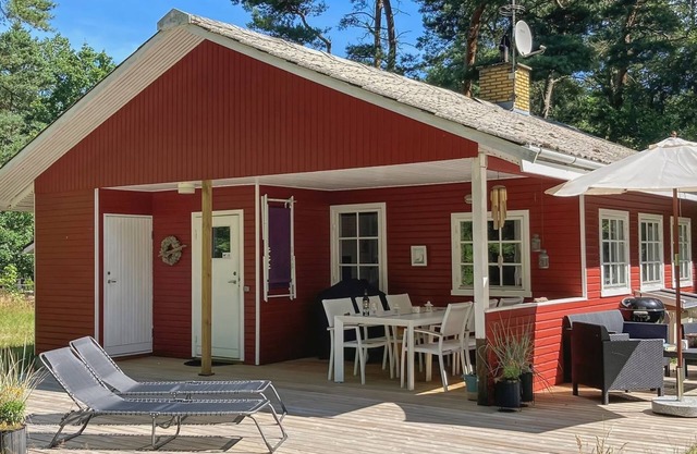 "Meret" - 800m from the sea by Interhome