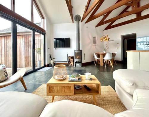 Merlin Farm Cottages short walk to Mawgan Porth Beach and central location in Cornwall