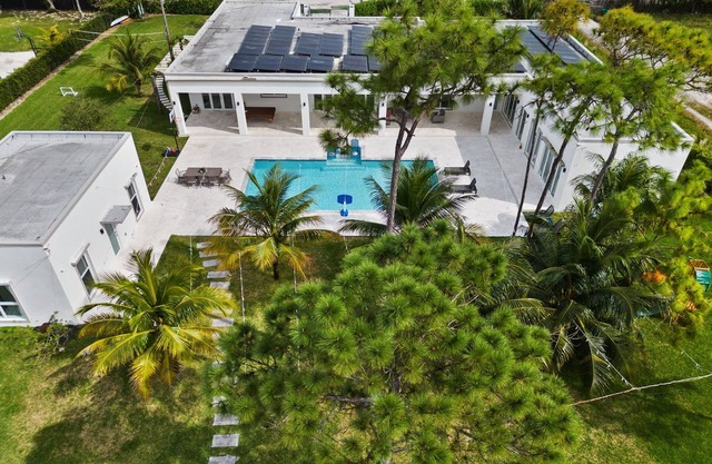 Miami White House, Family Vacation time ,Gataway With Friends