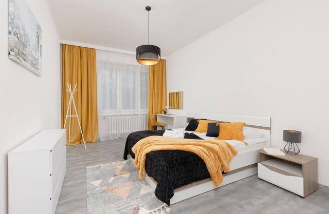 Mickiewicza 32A/8, 2 bedrooms, Pet-Friendly