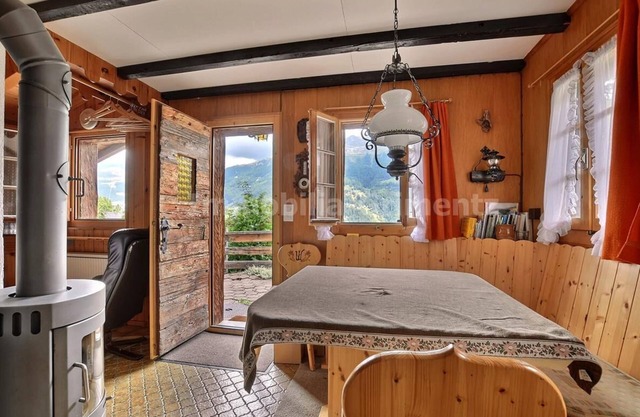 Middle class chalet on 3 levels for 3 to 4 people, kitchen area with a small living room, 1 double b