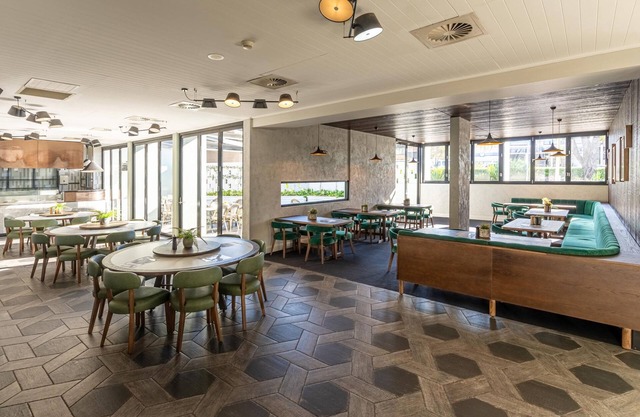 Mill Hotel Milperra Panania