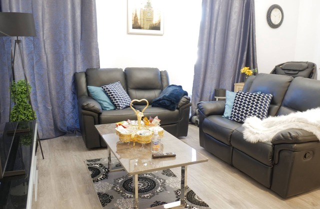 Milton Keynes Luxury Massage Apartment
