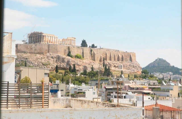 Mind-blowing Athens View Apt, Acropolis
