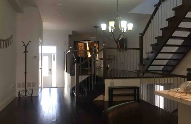 Mini Mansion