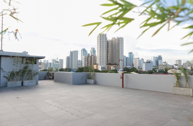 Minimalist Japanese-style Serviced Apartments | Staycation | BGC Area