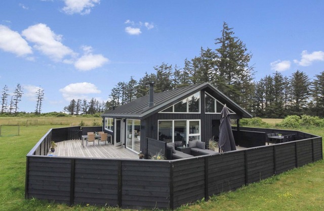 "Minna" - 975m from the sea by Interhome