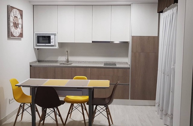 MIRADORES DEL ISASA - VIURA-NEOSENS STUDIO APARTMENT