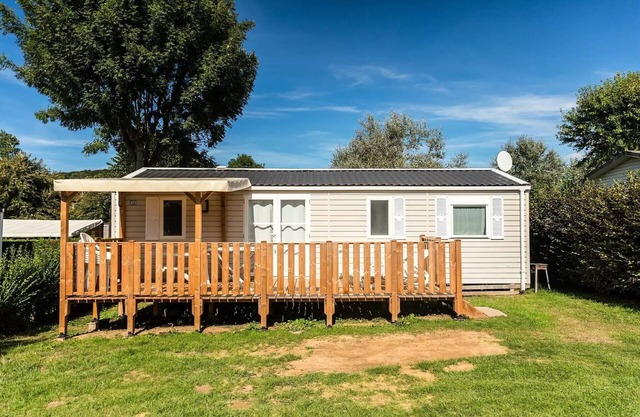 Mobil-home | Premium Azure | 3 Bedrooms | 6 sleeps | Raised terrace | A/C | TV