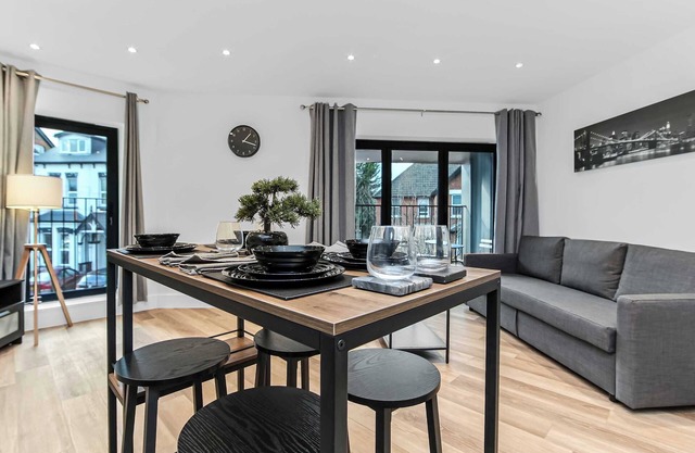 Modern 1 Bedroom Stay, Balcony, East Croydon