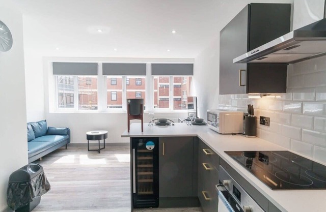 Modern 1 Bedroom Apartment in Preston Centre