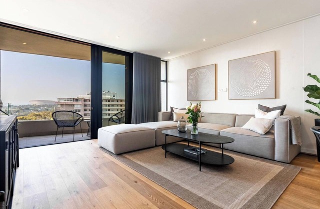 Modern 1 Bedroom in Sea Point