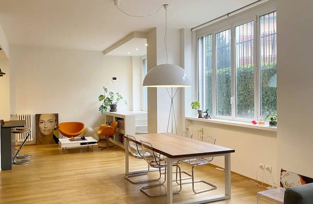 Modern 112sqm loft with private Jacuzzi