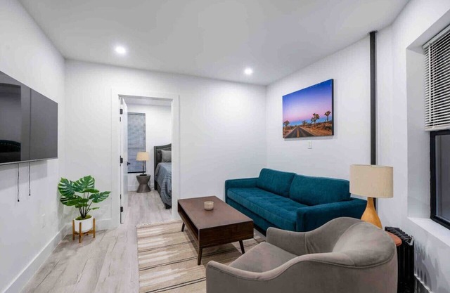 Modern 3 Bed 2 Bath East Village