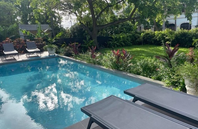 Modern 3 Bed Villa with Large Private Pool - 5 minutes to the Beach!