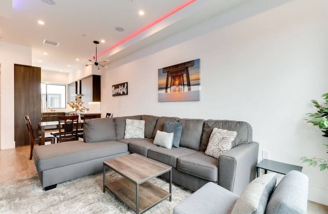 Modern 4 Bedroom Charmer w/Rooftop Deck House #2