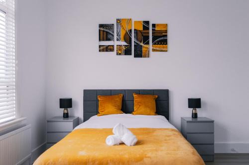 Modern 5 bedroom all ensuite in South London