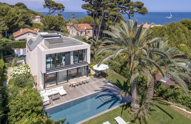 Modern 5 Bedroom Villa in Cap d'Antibes