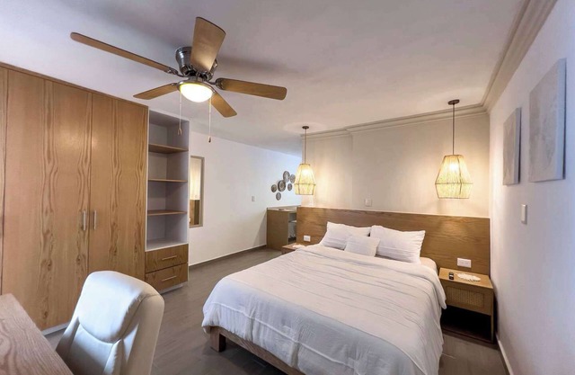 Modern Apt with Workspace in Central Queretaro