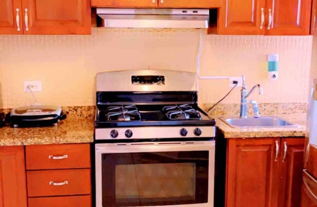 Modern Apartment A/C - WIFI in Touristic Location