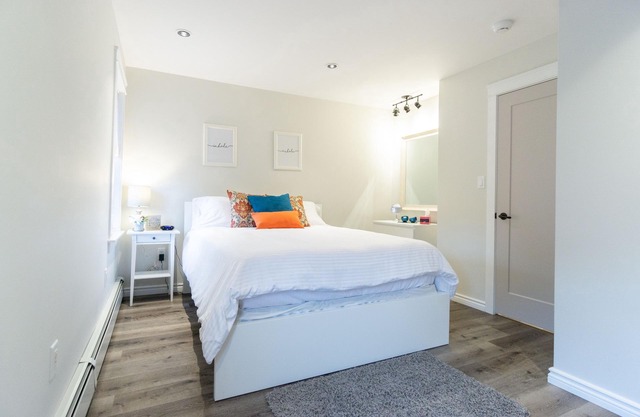 Modern Apartment walking distance to the Heart of Downtown Charlottetown