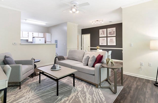 Modern Apartment in Prime Location (ID9934X56)