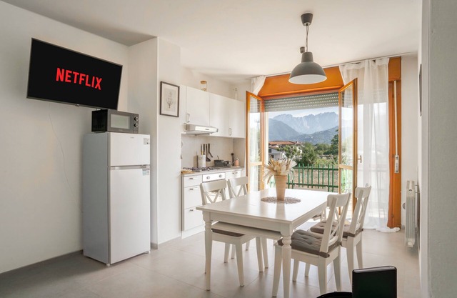 Modern Beach Apartment Near Forte dei Marmi