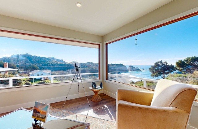 Modern beach home with panoramic views & updated interior - great location