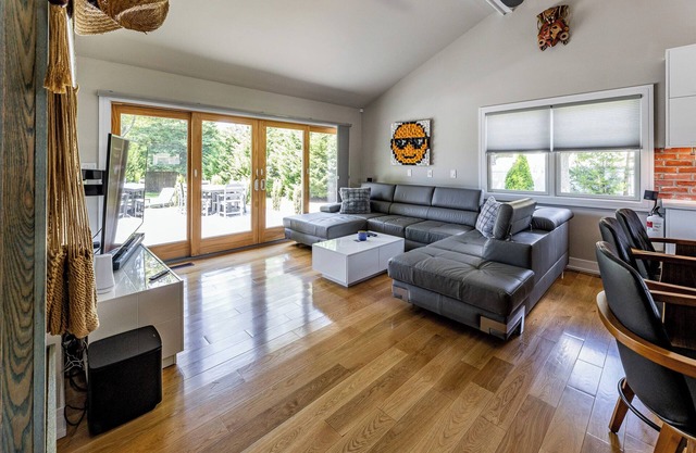 Modern Beach House Retreat in Prime Somers Point Location!
