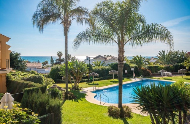 Modern beachside Penthouse with amazing sea views in Costabella, Marbella
