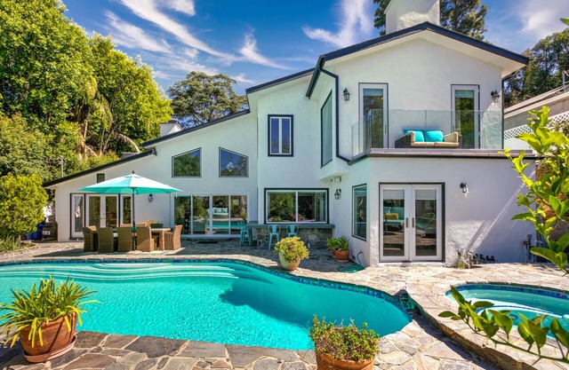Modern Beverly Hills All-Suite Estate | Pool, Hot Tub | 9 Mins to Rodeo Drive