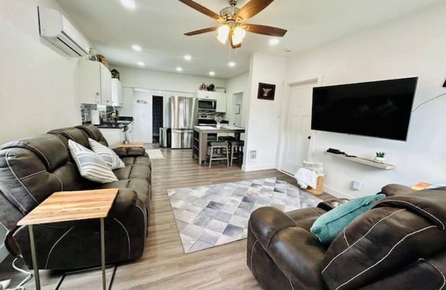 Modern Central Blackfoot Living
