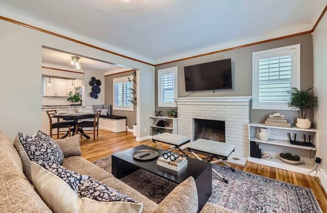 Modern Classic Stay w/ Hot Tub & Fire Pit