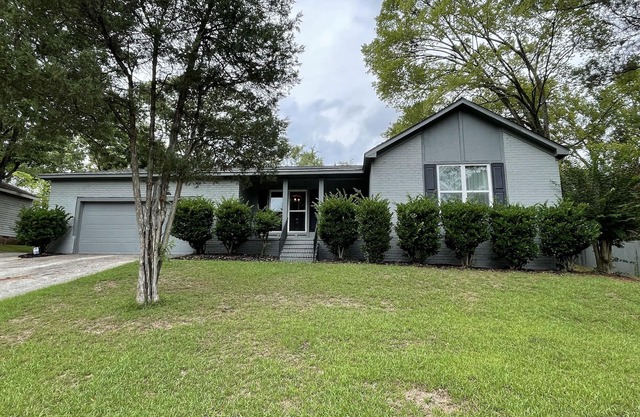 Modern & Comfortable Southern Charmer