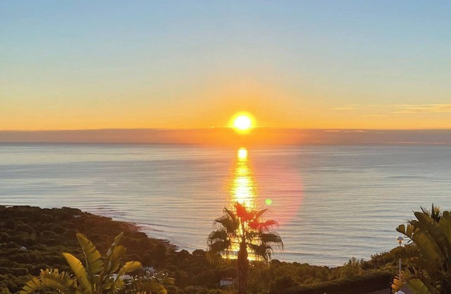 MODERN DUPLEX PENTHOUSE IN URB. LUXURY - SEA AND PINE FOREST VIEWS - SEA & PINES