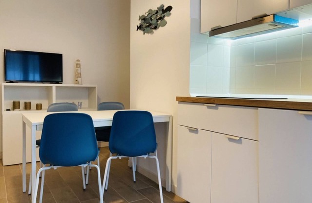 Modern flat close to the center - Beahost