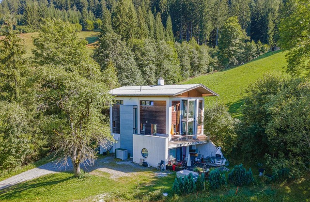 Modern holiday home near ski bus in Brixen im Thale