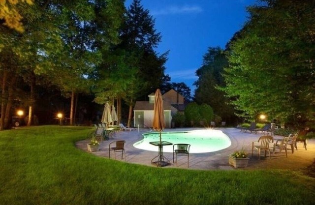 Modern Lake House with Pool =Pet Friendly=
