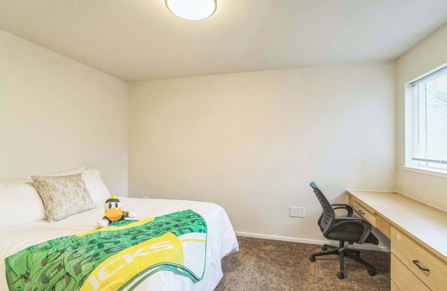 Modern Living with Pool & Clubhouse Amenities